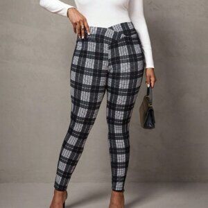 SHEIN CURVE PLUS PLAID LEGGINGS PANTS 4 XL LIKE NEW
